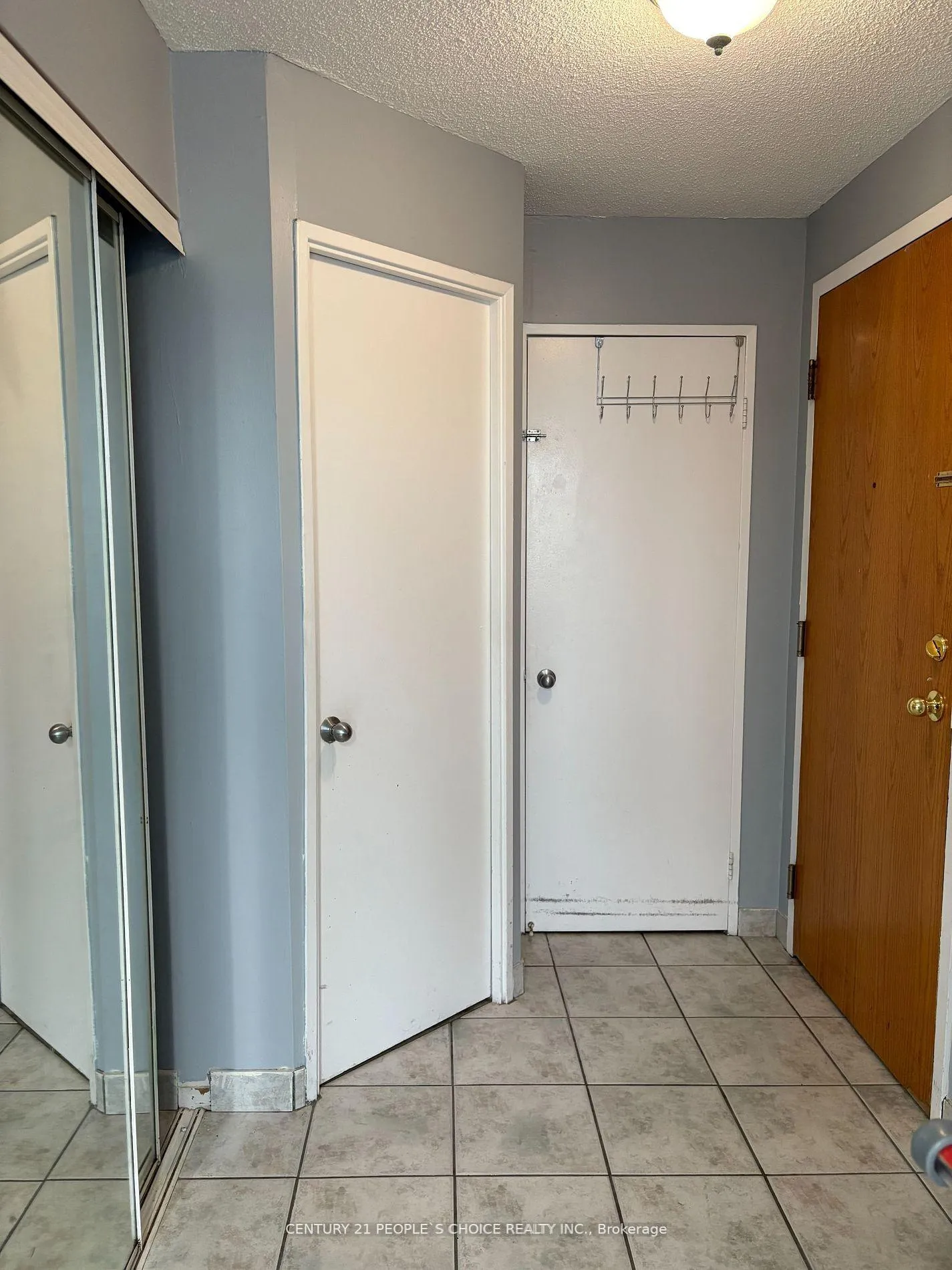 Photo 10 of Unit 1601, 61 Markbrook Lane, Etobicoke, Mount Olive-Silverstone-Jamestown — HOMEH