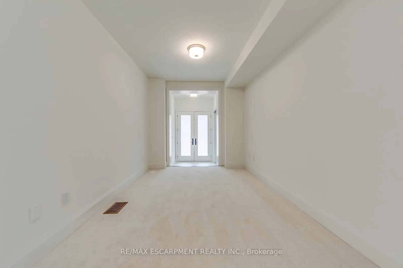 Photo 6 of 3323 Azam Way, Oakville, Glenorchy — HOMEH