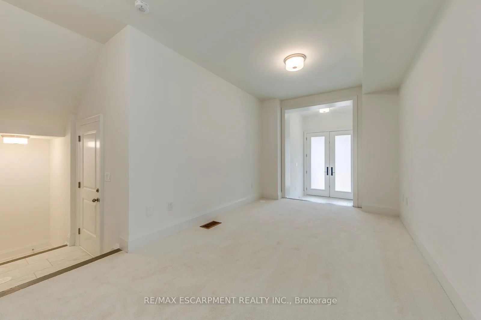 Photo 7 of 3323 Azam Way, Oakville, Glenorchy — HOMEH