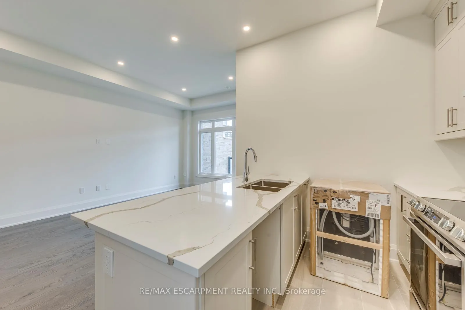 Photo 17 of 3323 Azam Way, Oakville, Glenorchy — HOMEH