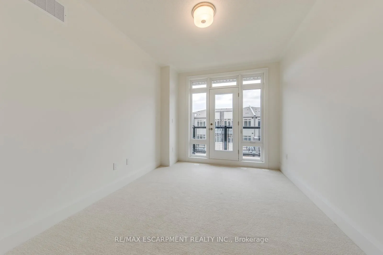Photo 25 of 3323 Azam Way, Oakville, Glenorchy — HOMEH