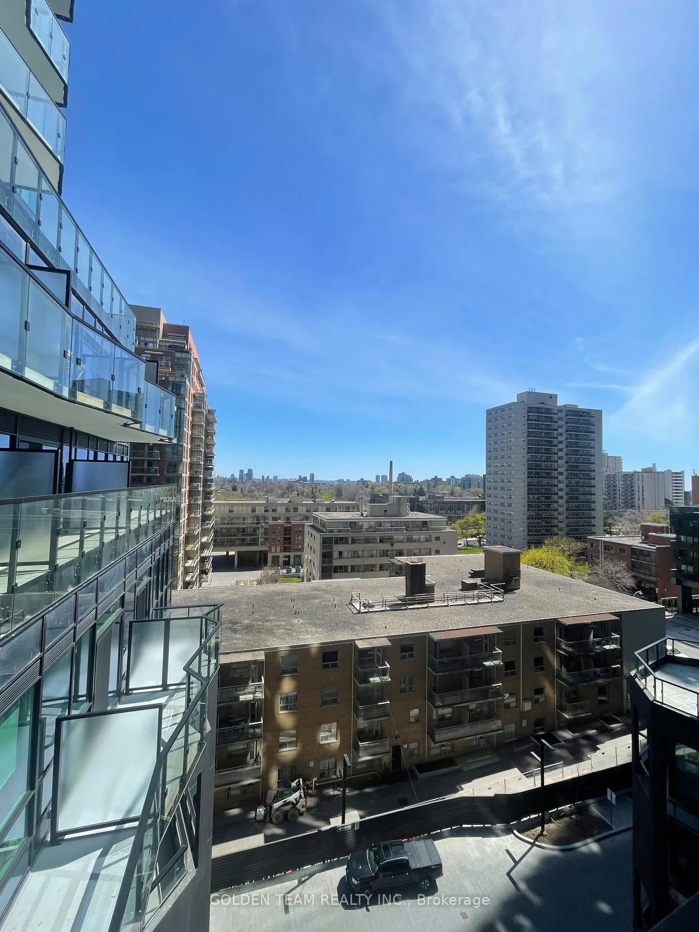 Photo 12 of Unit 709, 120 Broadway Avenue, Toronto, Mount Pleasant West — HOMEH