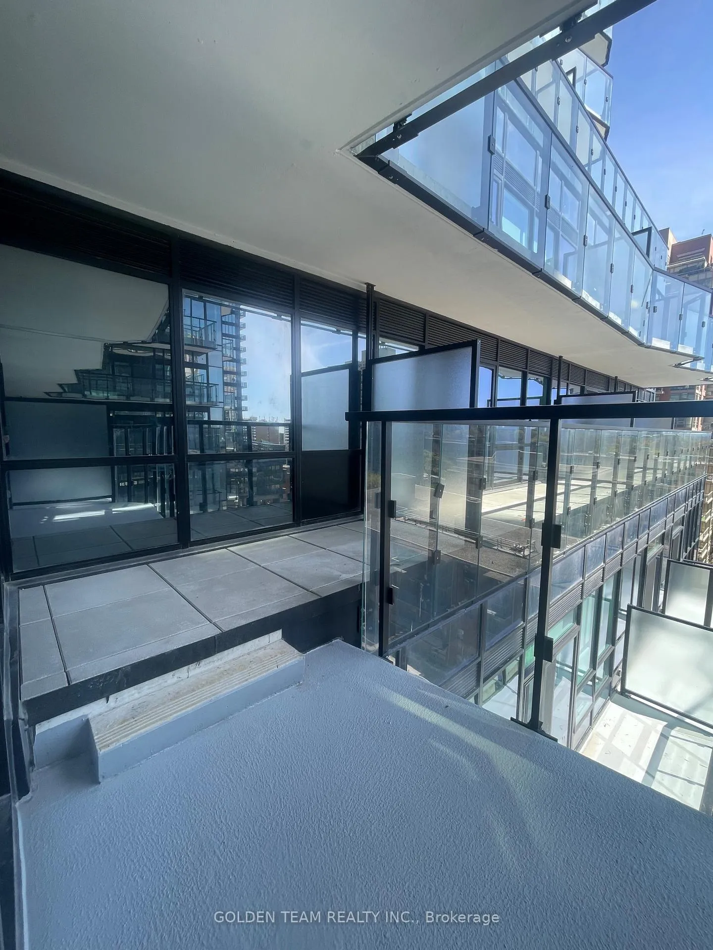 Photo 13 of Unit 709, 120 Broadway Avenue, Toronto, Mount Pleasant West — HOMEH