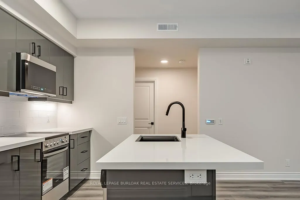 Photo 8 of Unit 2C, 259 King Street E, Hamilton, Stoney Creek — HOMEH
