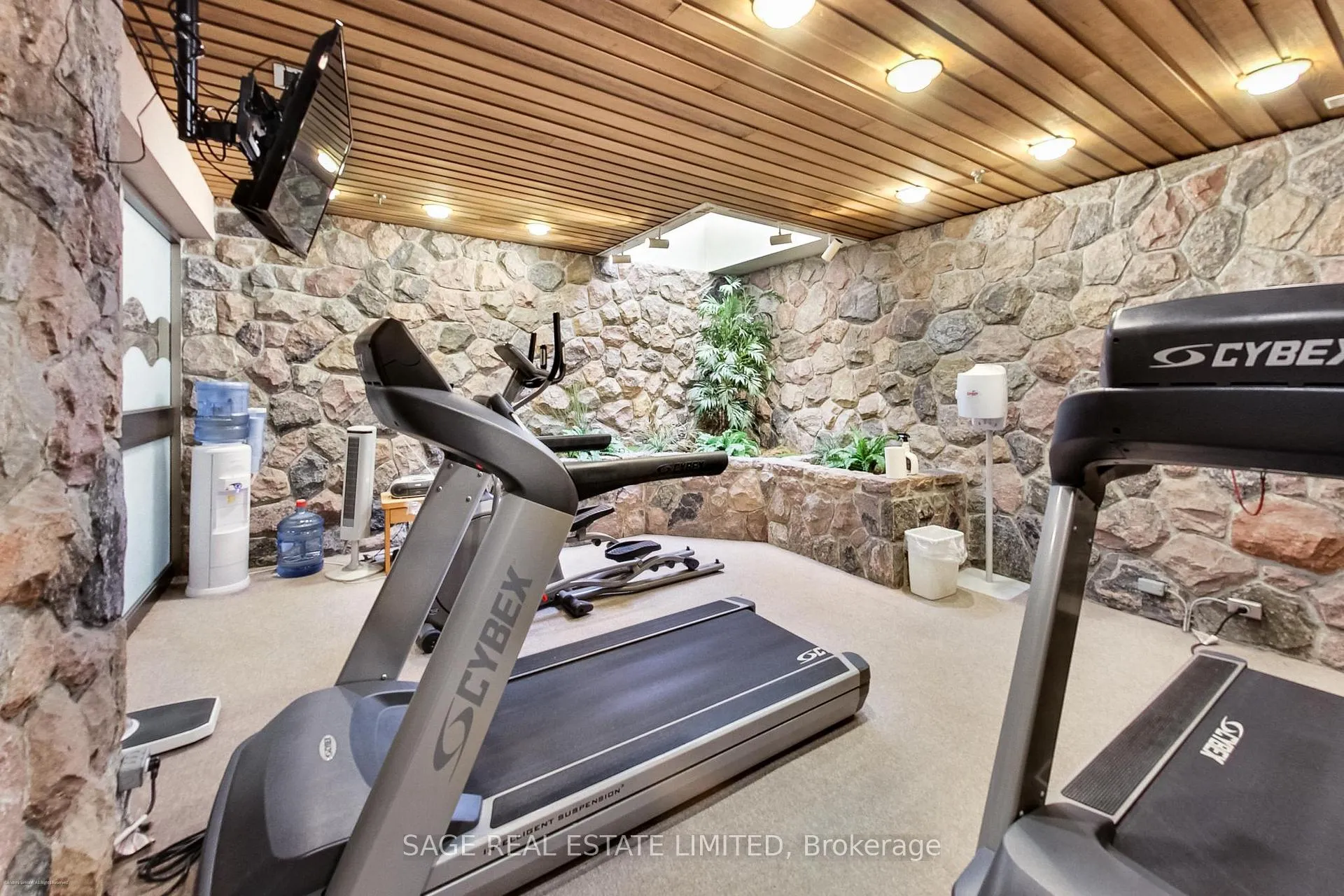 Photo 8 of Unit 207, 1177 Yonge Street, Toronto, Rosedale-Moore Park — HOMEH