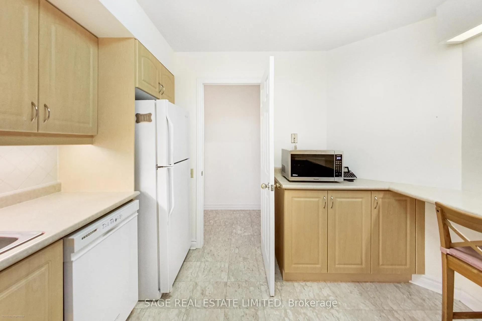 Photo 13 of Unit 207, 1177 Yonge Street, Toronto, Rosedale-Moore Park — HOMEH