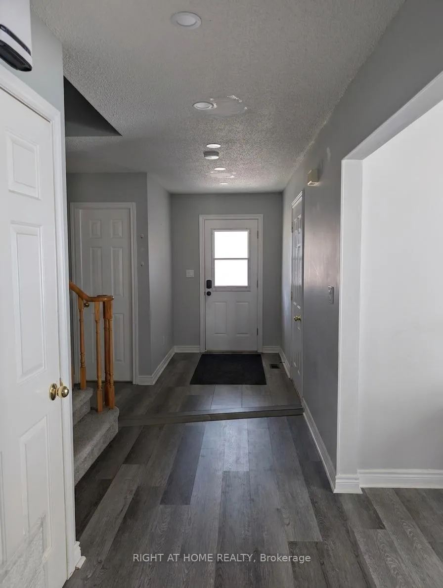 Photo 3 of 20 Newport Avenue, Clarington, Courtice — HOMEH