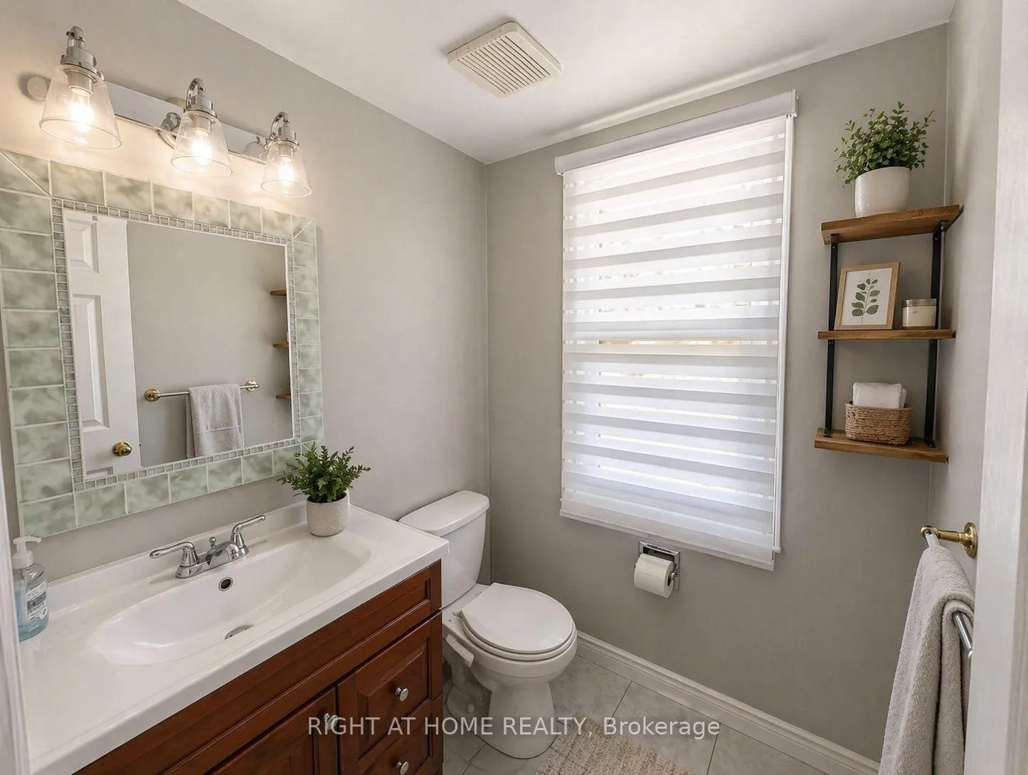 Photo 7 of 20 Newport Avenue, Clarington, Courtice — HOMEH