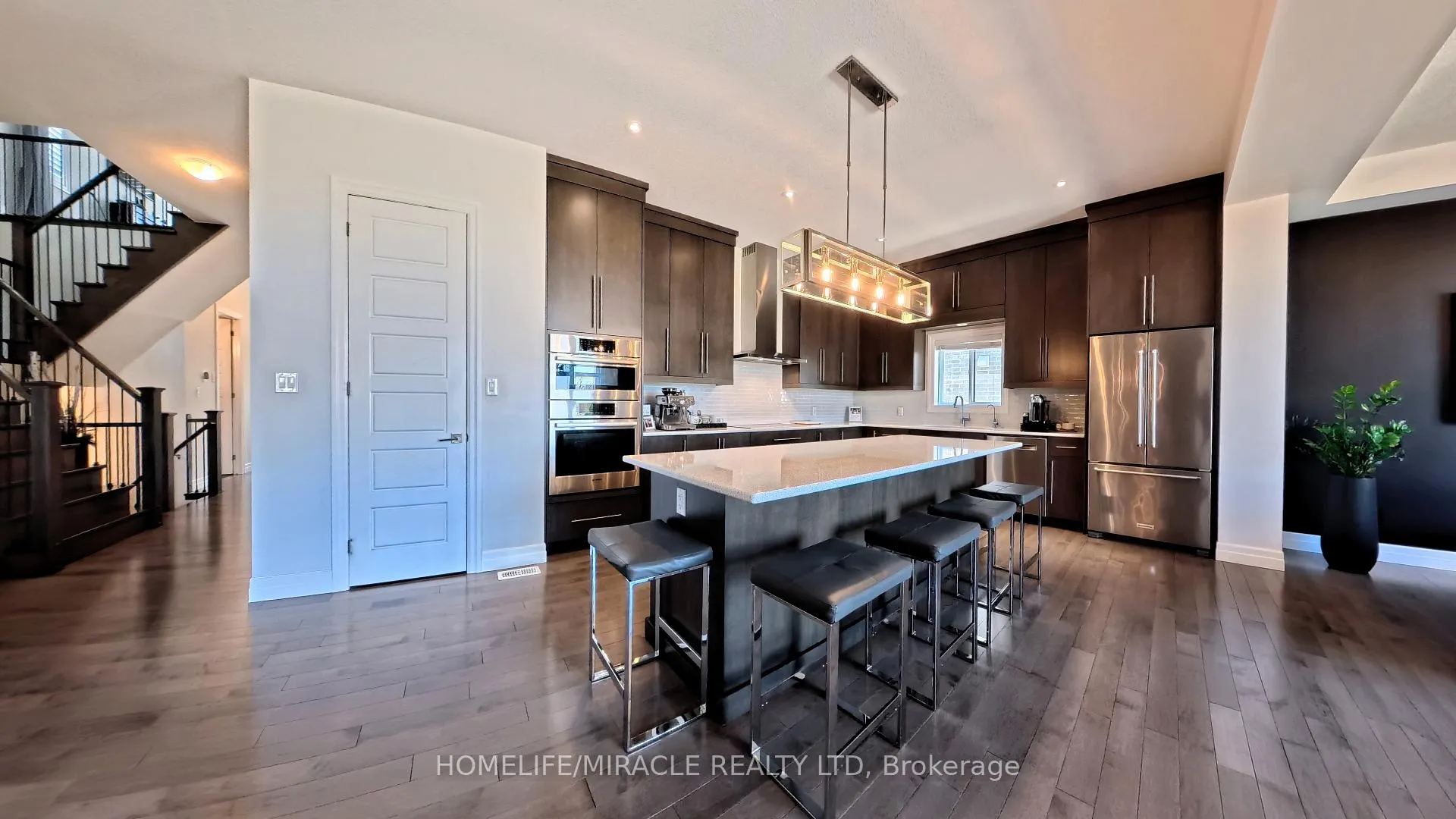 Photo 10 of 102 Deer Creek Street, Kitchener — HOMEH