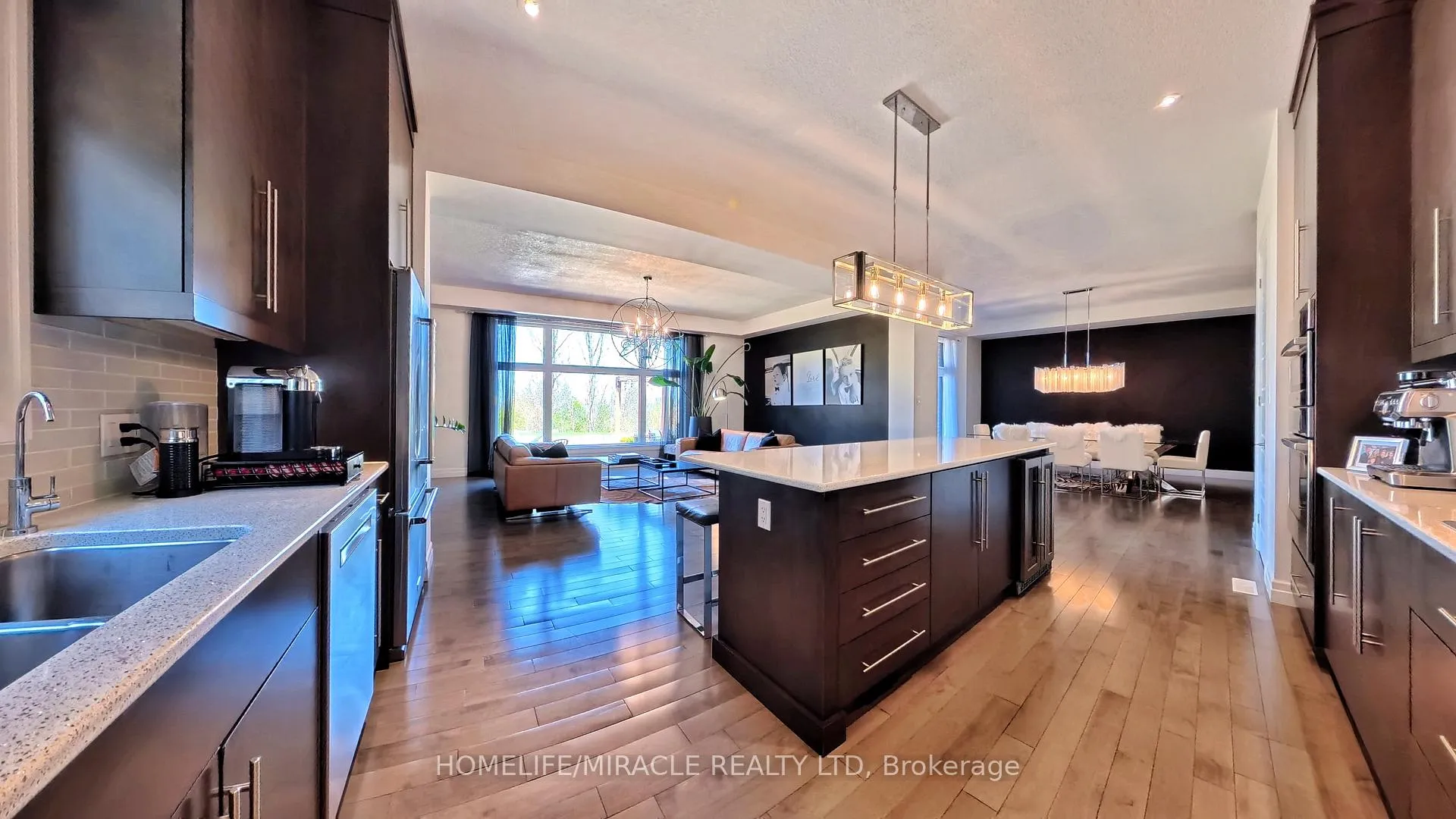 Photo 12 of 102 Deer Creek Street, Kitchener — HOMEH