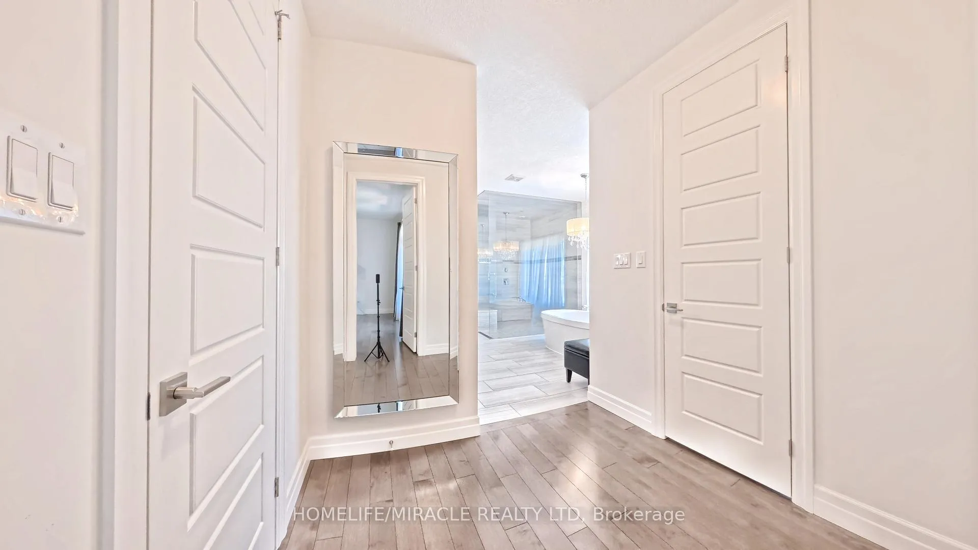 Photo 22 of 102 Deer Creek Street, Kitchener — HOMEH