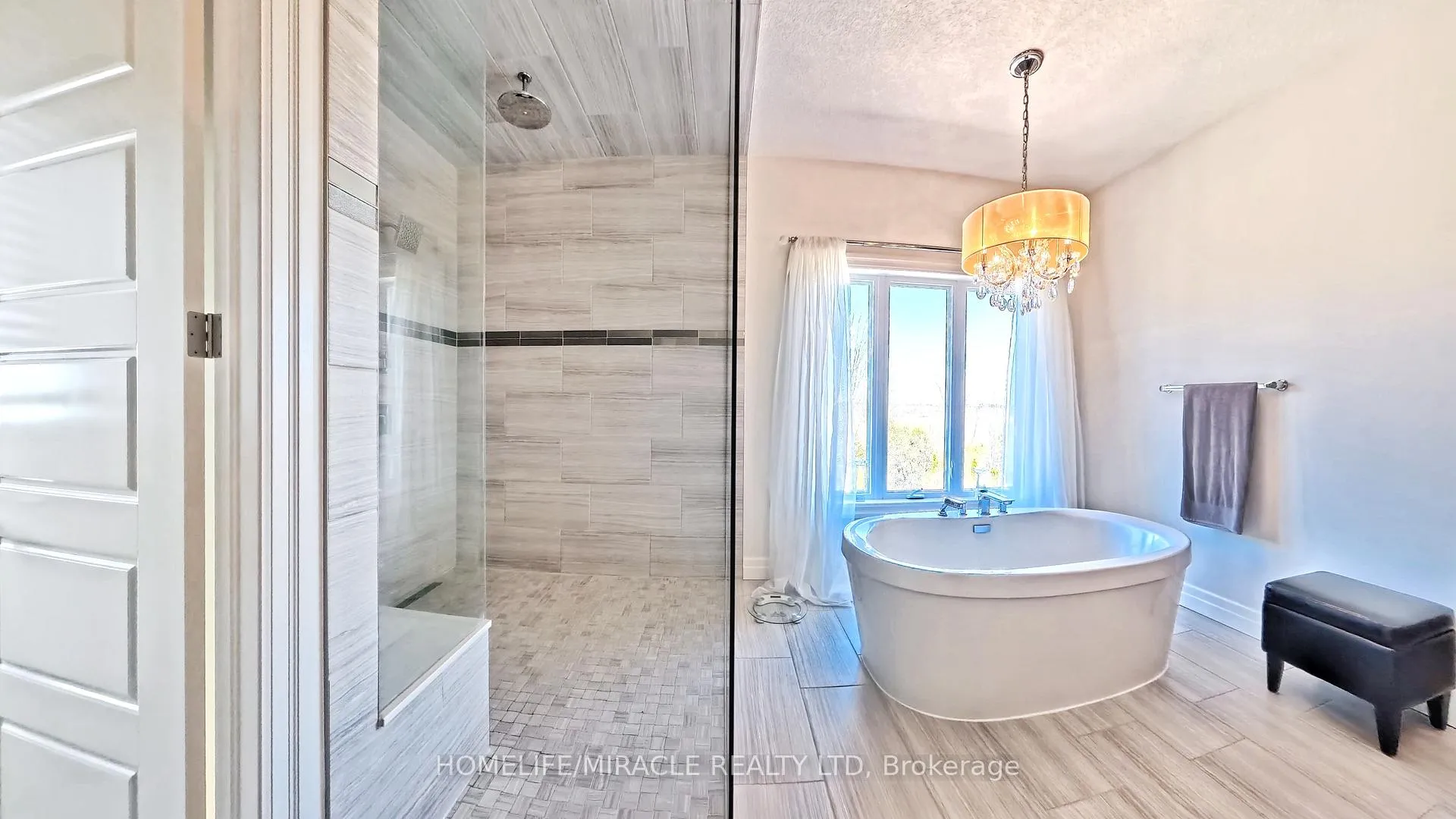 Photo 23 of 102 Deer Creek Street, Kitchener — HOMEH
