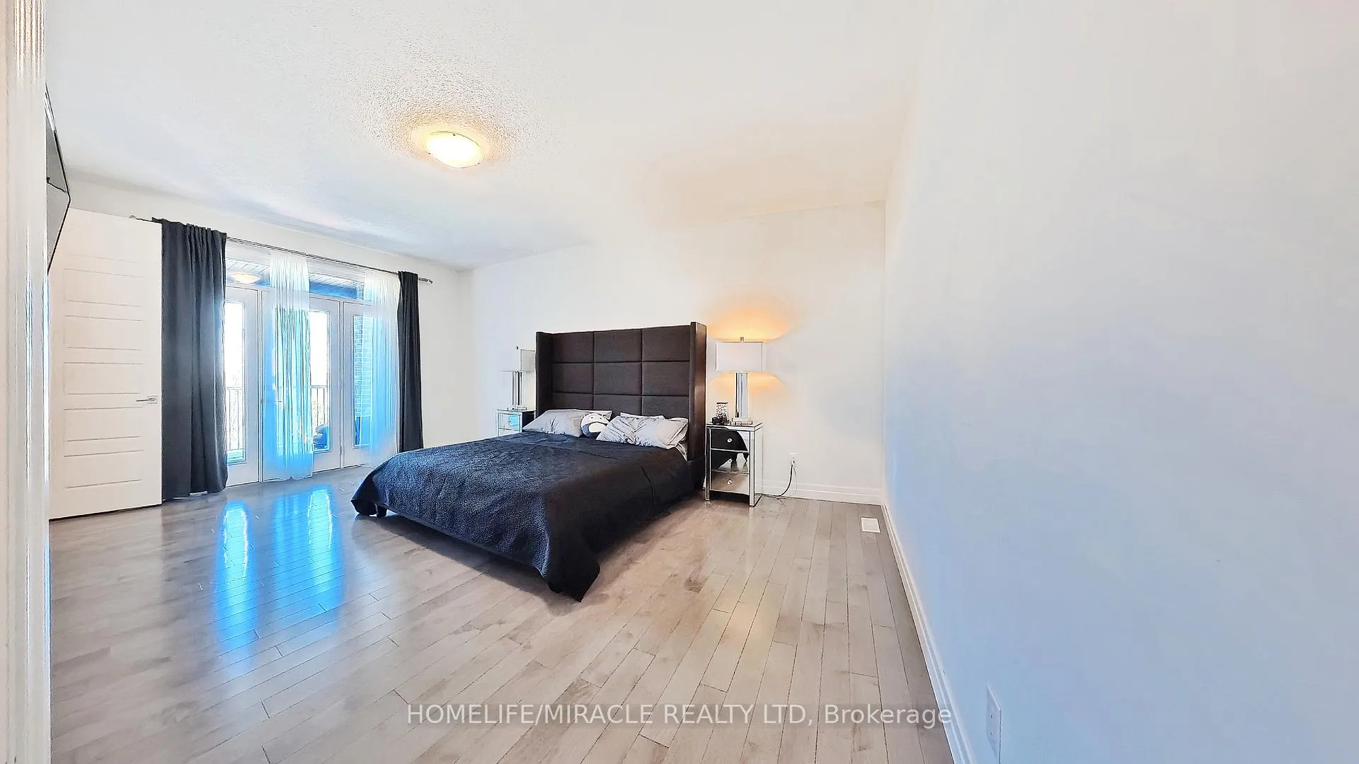 Photo 25 of 102 Deer Creek Street, Kitchener — HOMEH