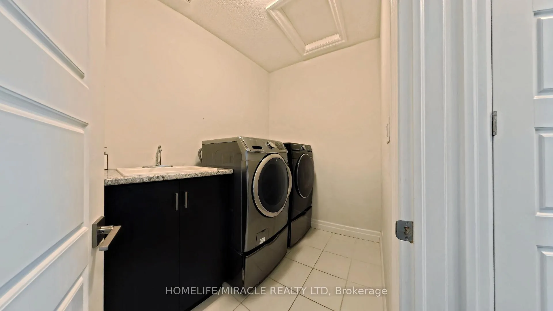 Photo 38 of 102 Deer Creek Street, Kitchener — HOMEH