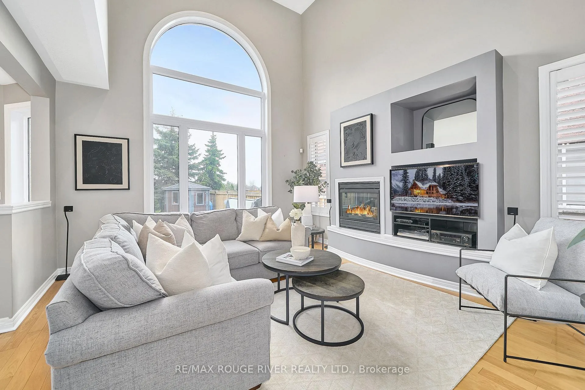 Photo 15 of 51 Vineyard Avenue, Whitby, Williamsburg — HOMEH
