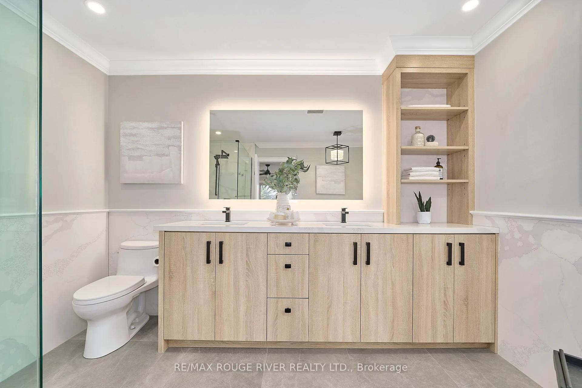 Photo 26 of 51 Vineyard Avenue, Whitby, Williamsburg — HOMEH