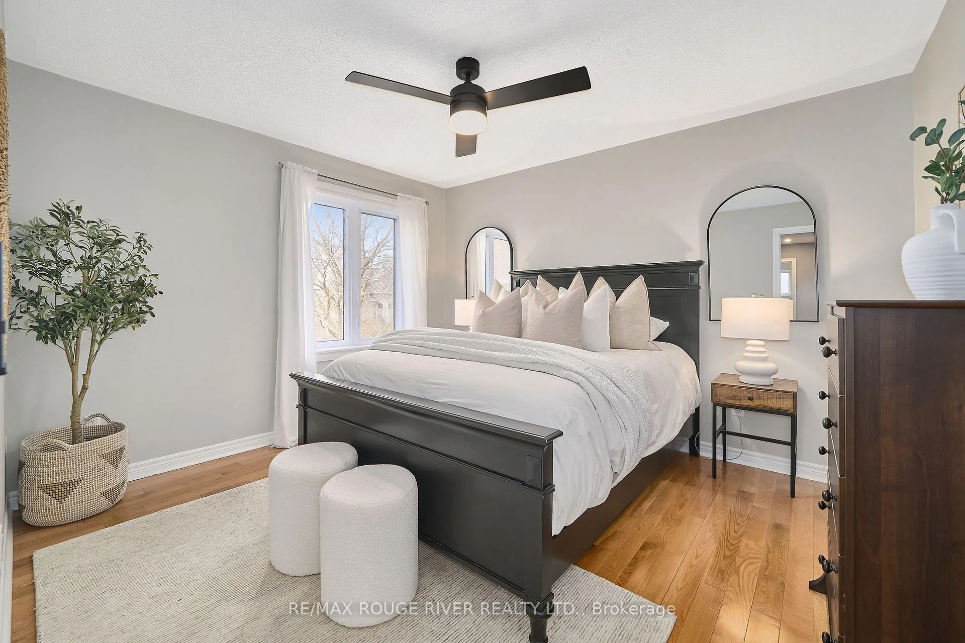 Photo 29 of 51 Vineyard Avenue, Whitby, Williamsburg — HOMEH