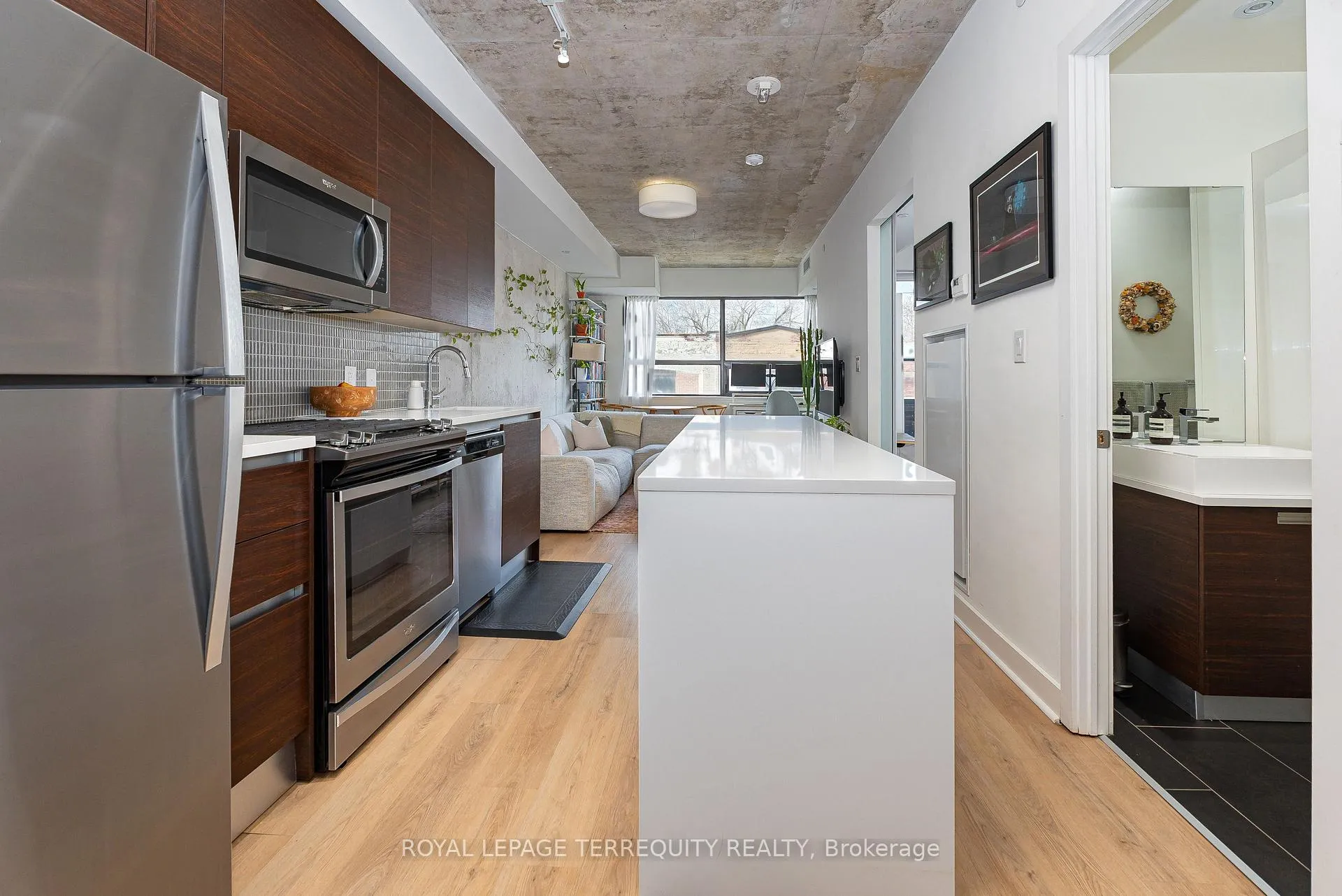 Photo 4 of Unit 316, 246 Logan Avenue, Toronto, South Riverdale — HOMEH