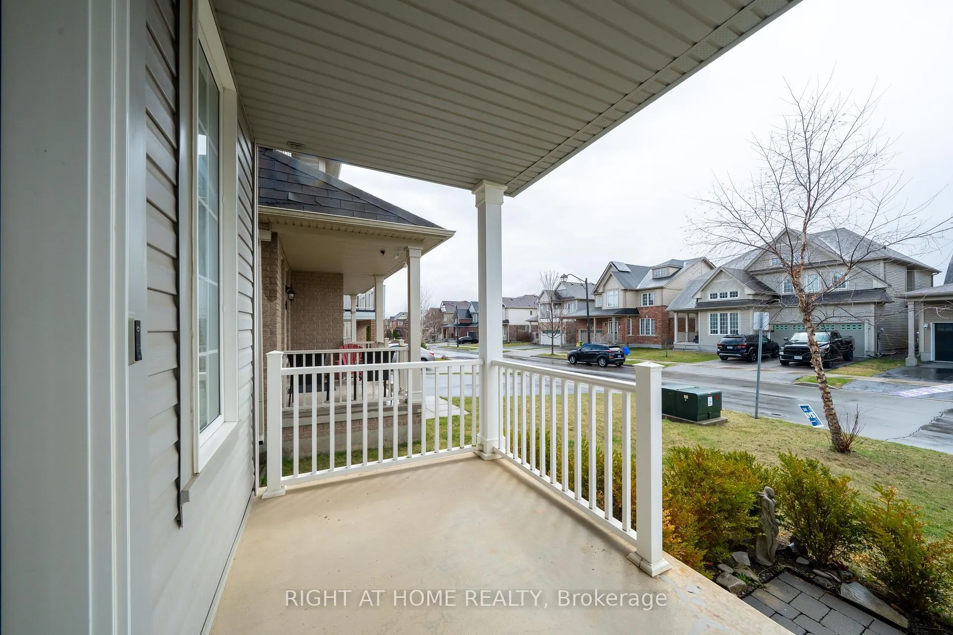 Photo 2 of 148 Whitwell Way, Hamilton, Binbrook — HOMEH
