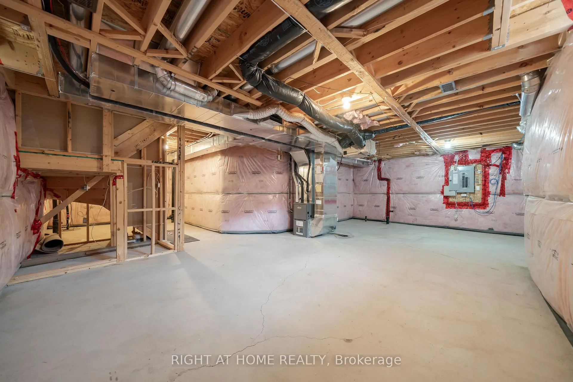Photo 27 of 148 Whitwell Way, Hamilton, Binbrook — HOMEH
