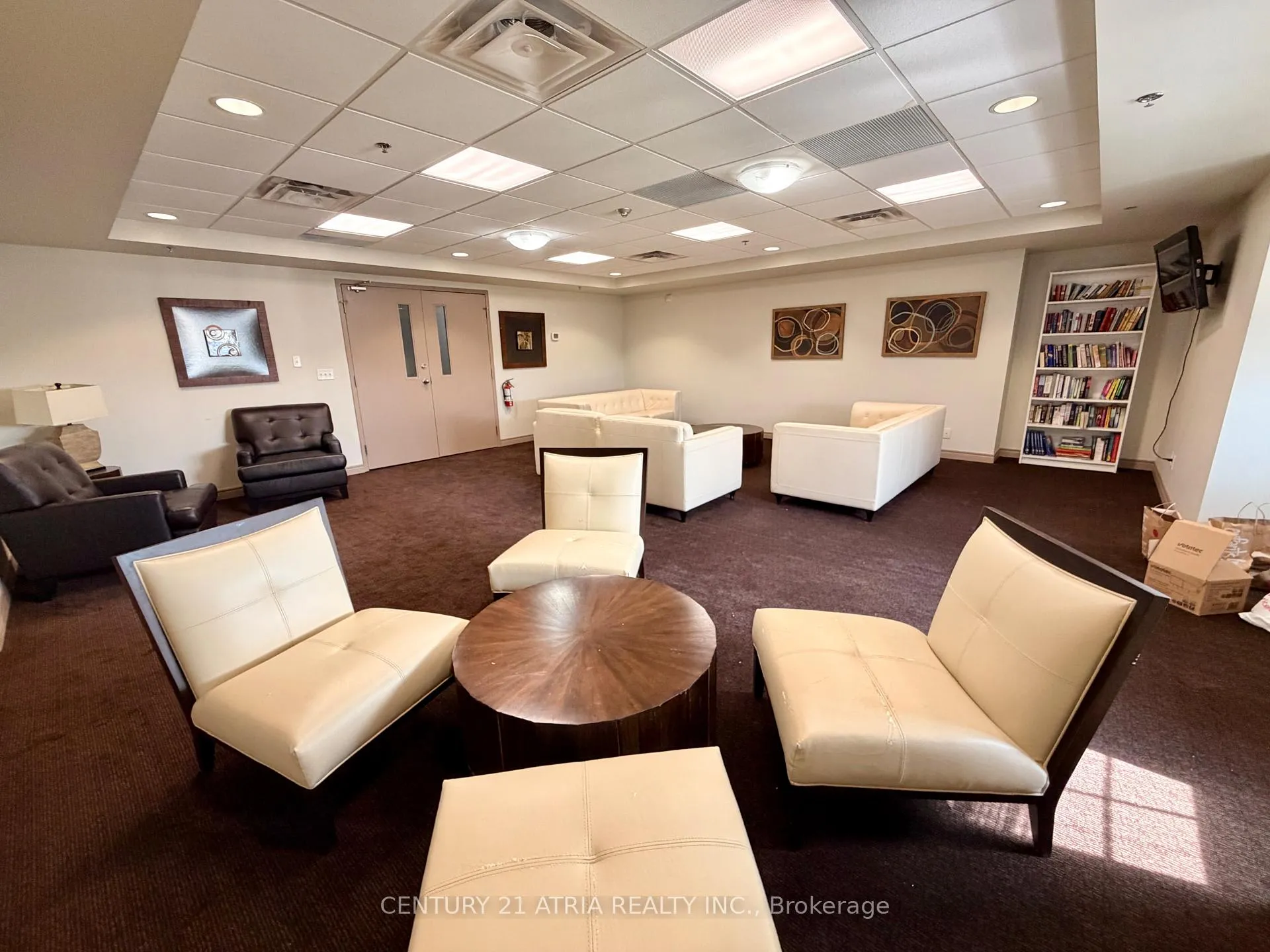 Photo 17 of Unit 202, 9431 Jane Street, Vaughan, Maple — HOMEH