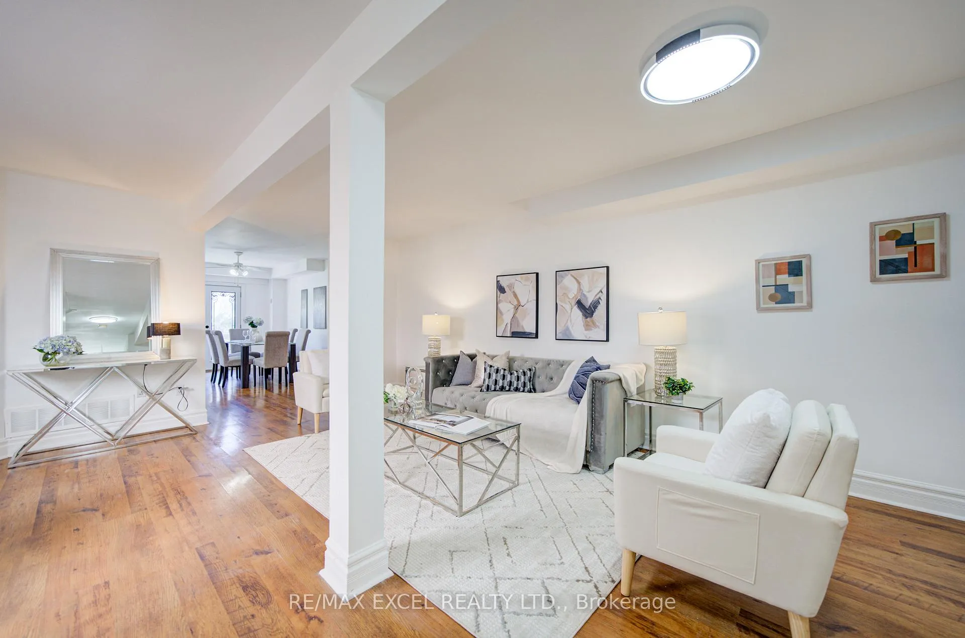 Photo 6 of 5148 Porter Street, Burlington, Uptown — HOMEH