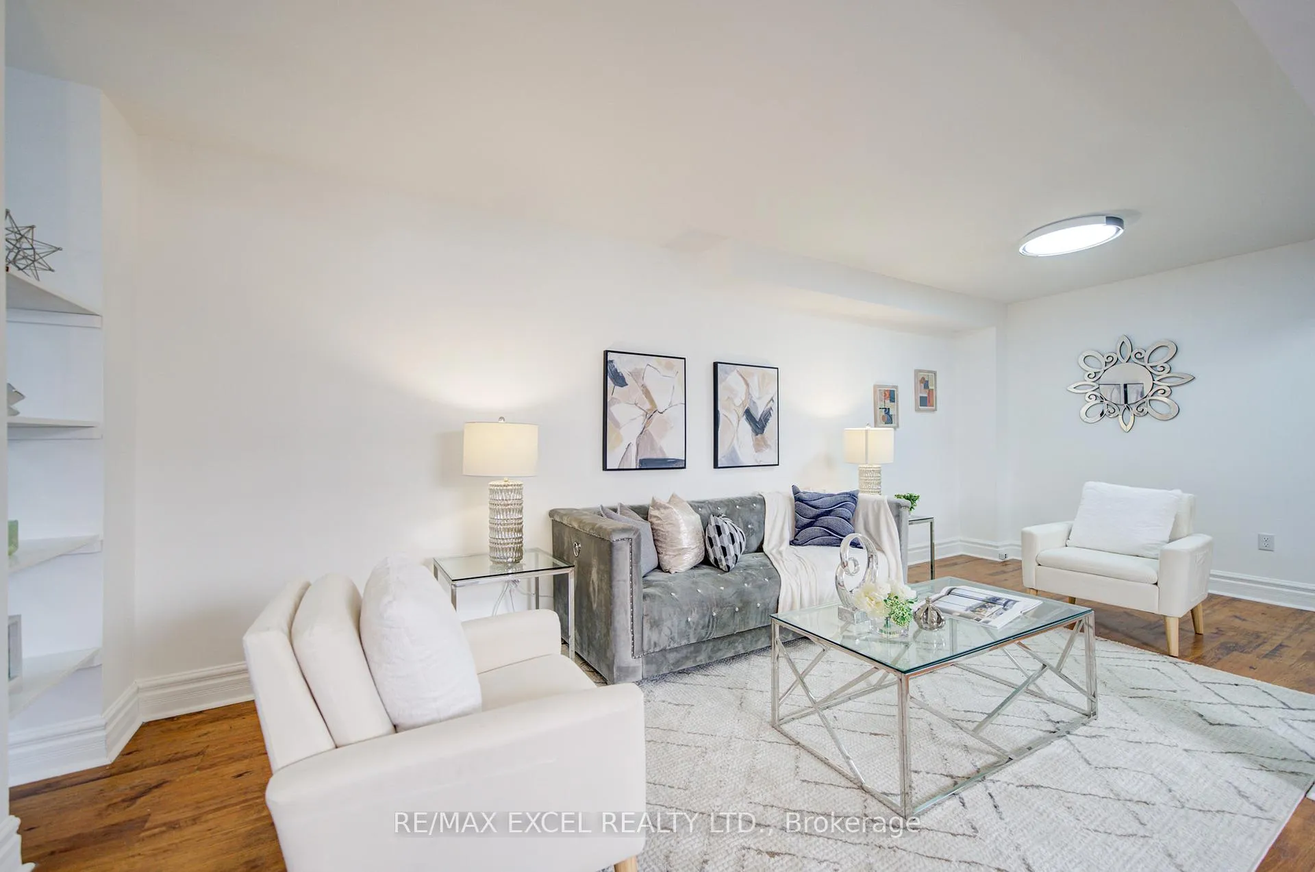 Photo 8 of 5148 Porter Street, Burlington, Uptown — HOMEH