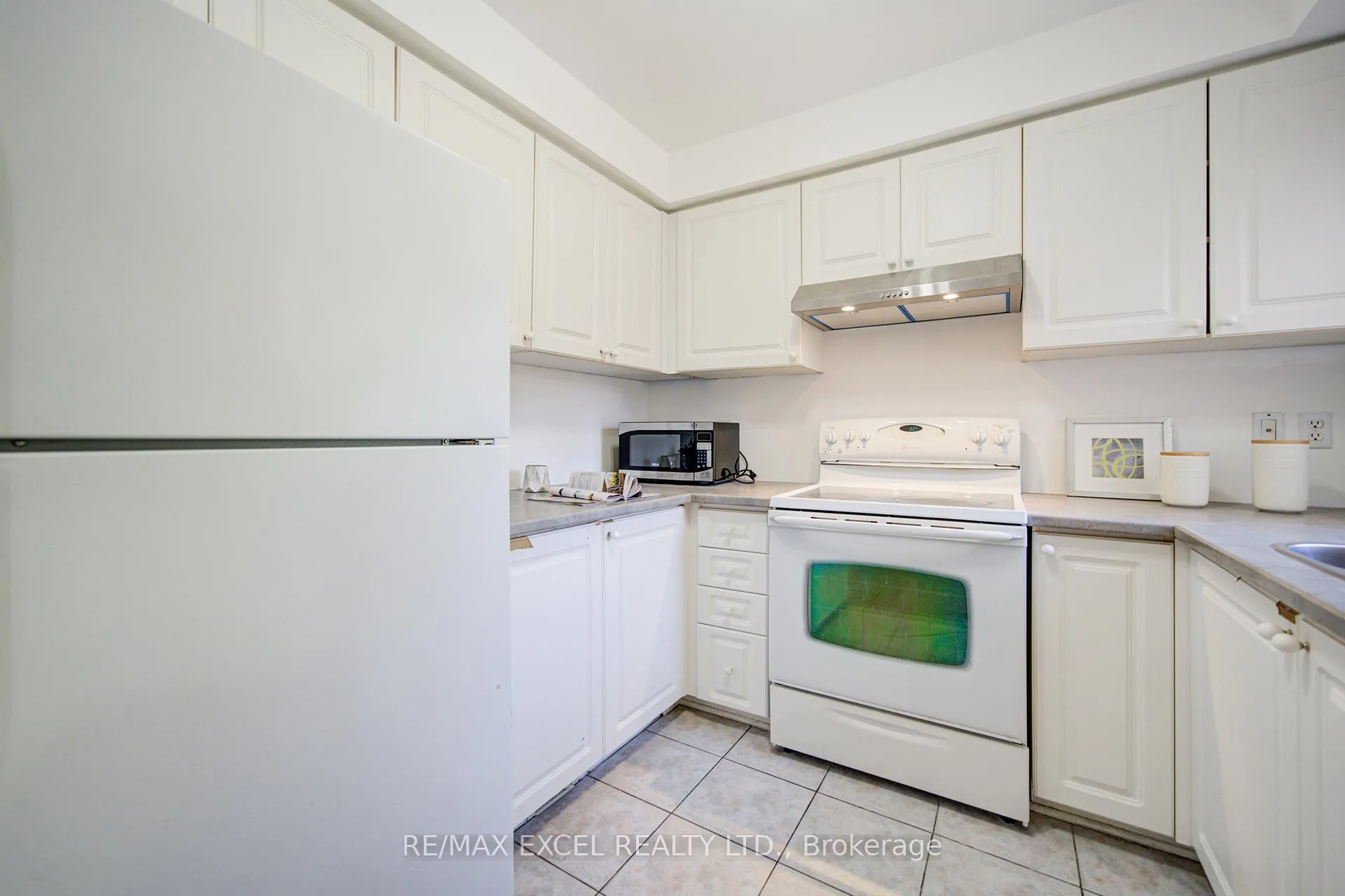 Photo 19 of 5148 Porter Street, Burlington, Uptown — HOMEH