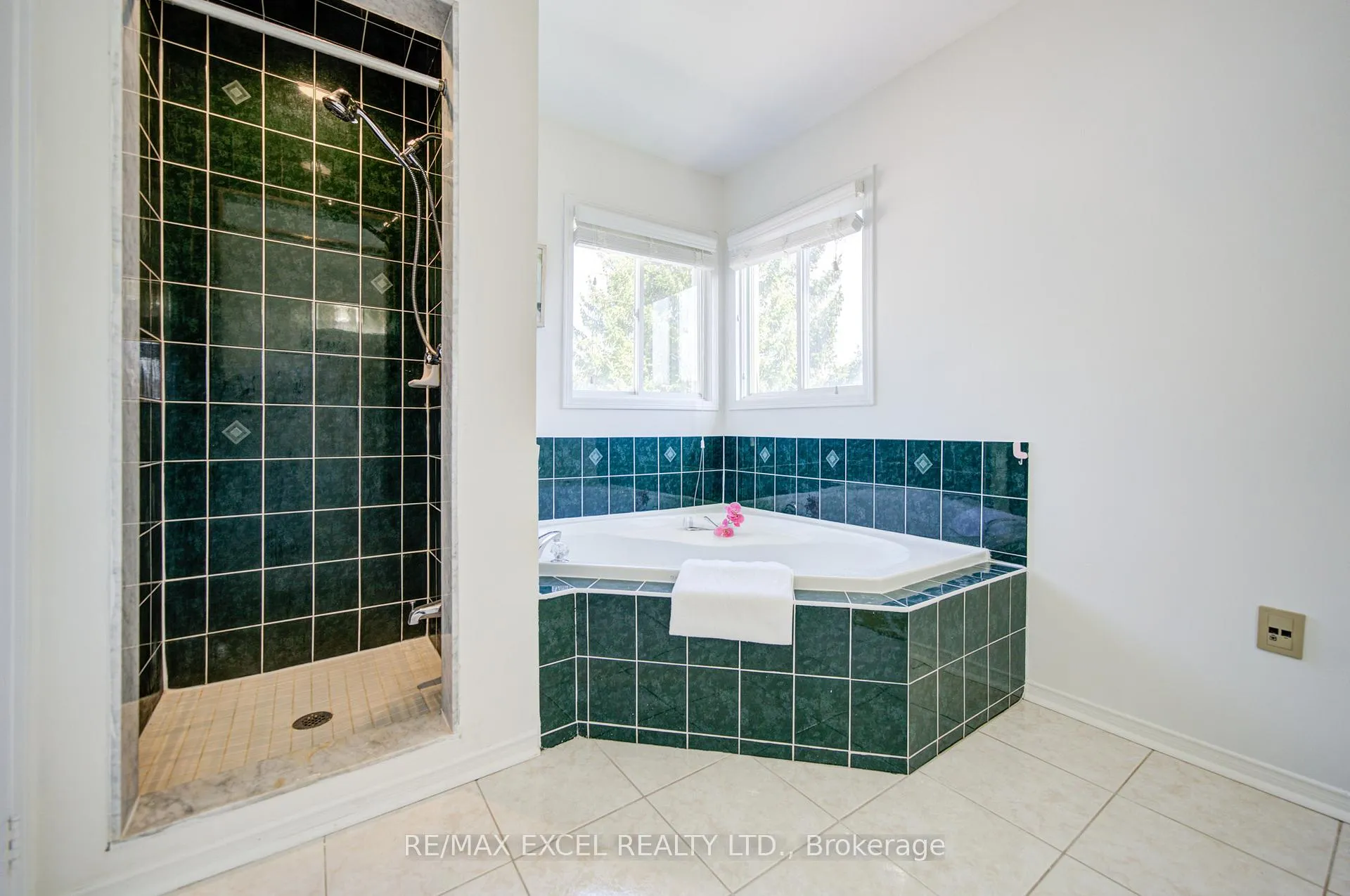 Photo 30 of 5148 Porter Street, Burlington, Uptown — HOMEH