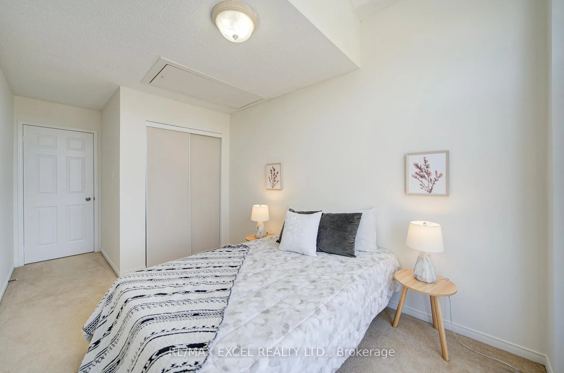 Photo 37 of 5148 Porter Street, Burlington, Uptown — HOMEH
