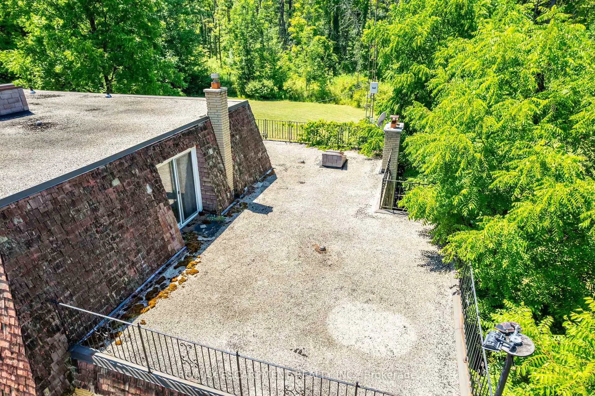 Photo 10 of 6746 Appleby Line, Burlington, Rural Burlington — HOMEH