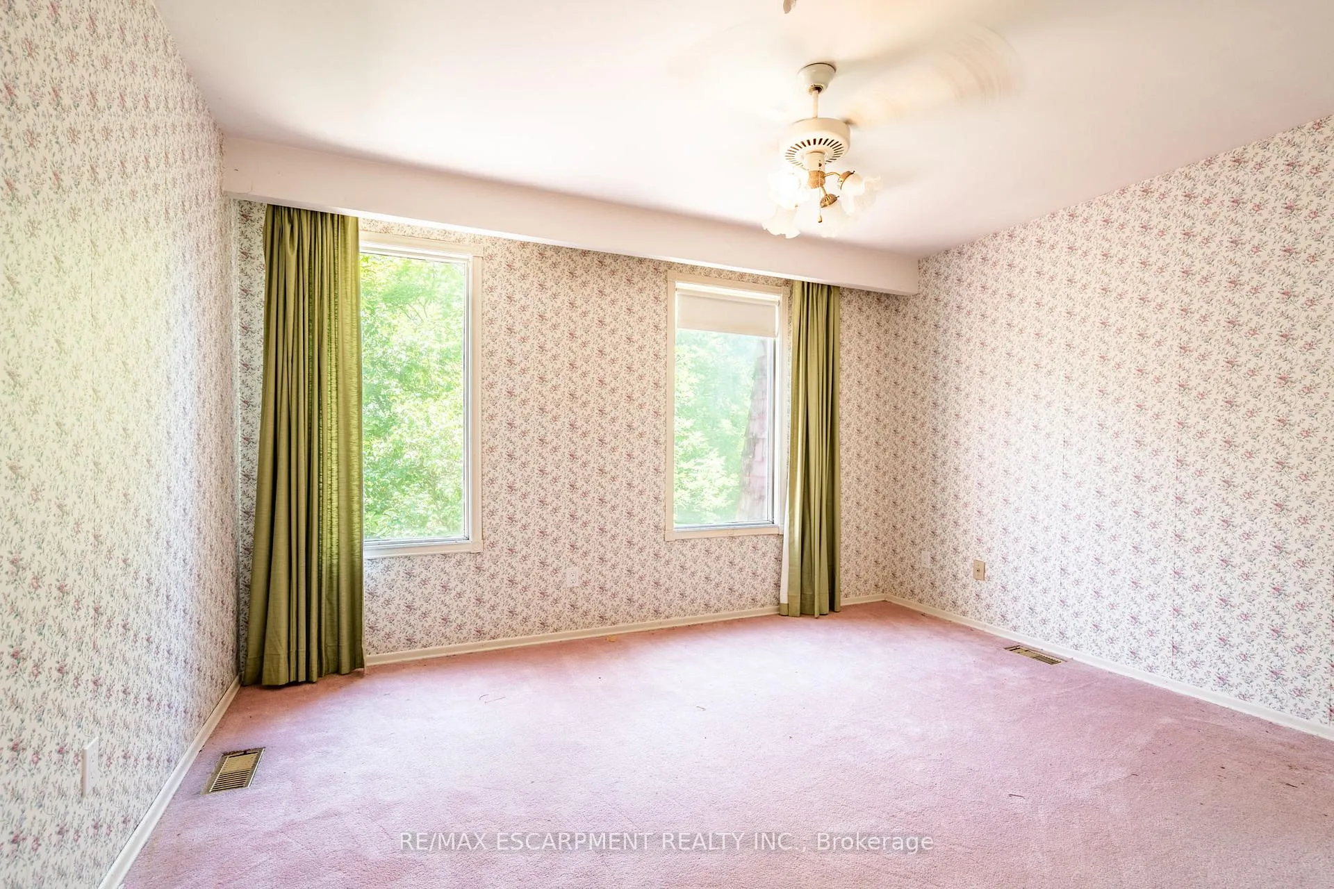 Photo 26 of 6746 Appleby Line, Burlington, Rural Burlington — HOMEH