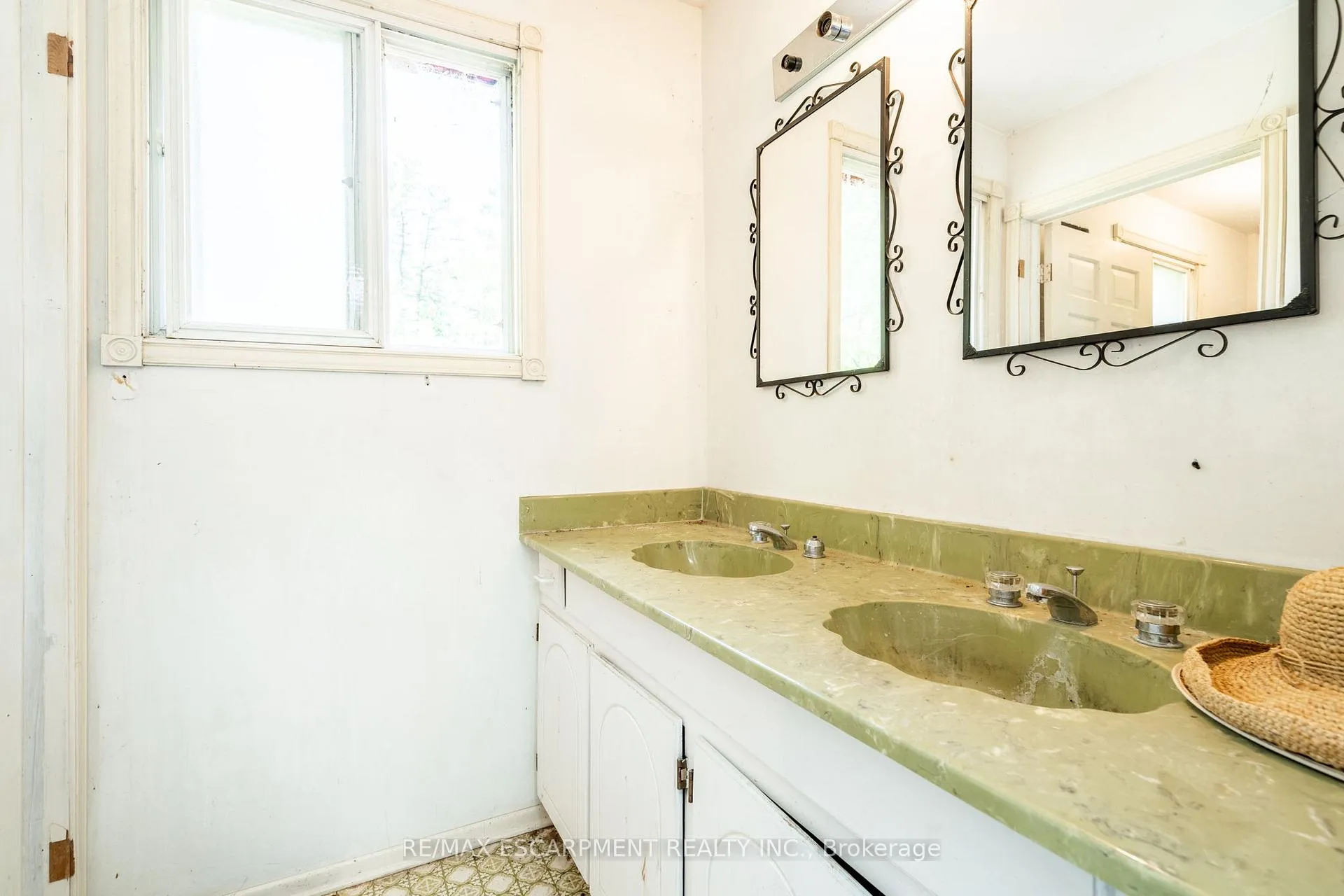 Photo 36 of 6746 Appleby Line, Burlington, Rural Burlington — HOMEH