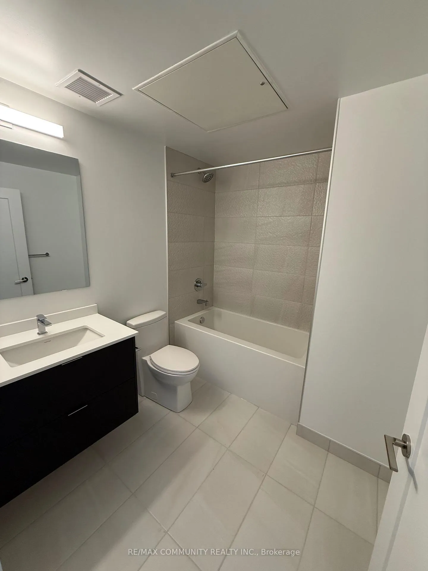Photo 5 of Unit 217-B, 9781 Markham Road, Markham, Greensborough — HOMEH
