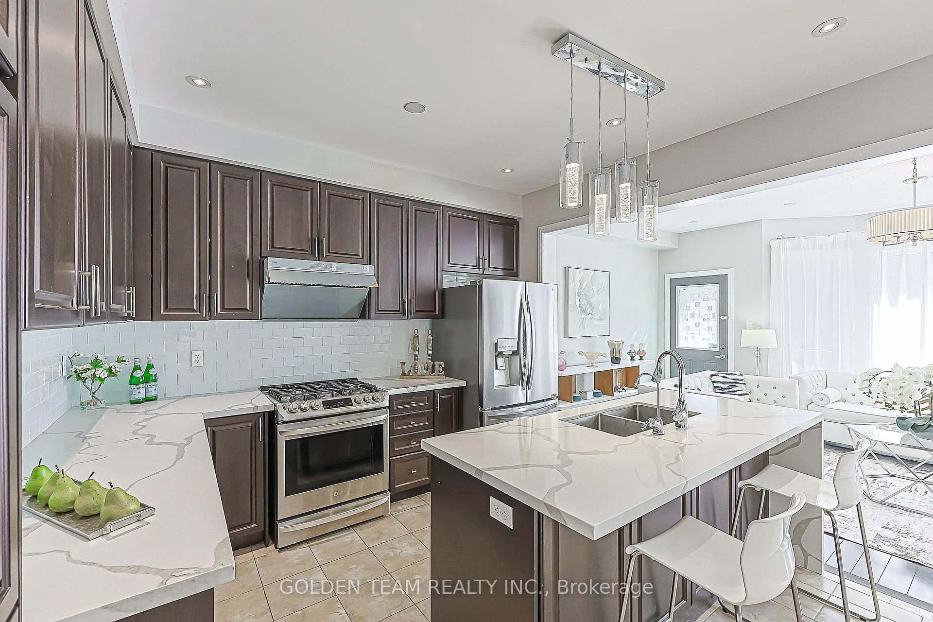 Photo 10 of 51 Beckett Avenue, Markham, Berczy — HOMEH