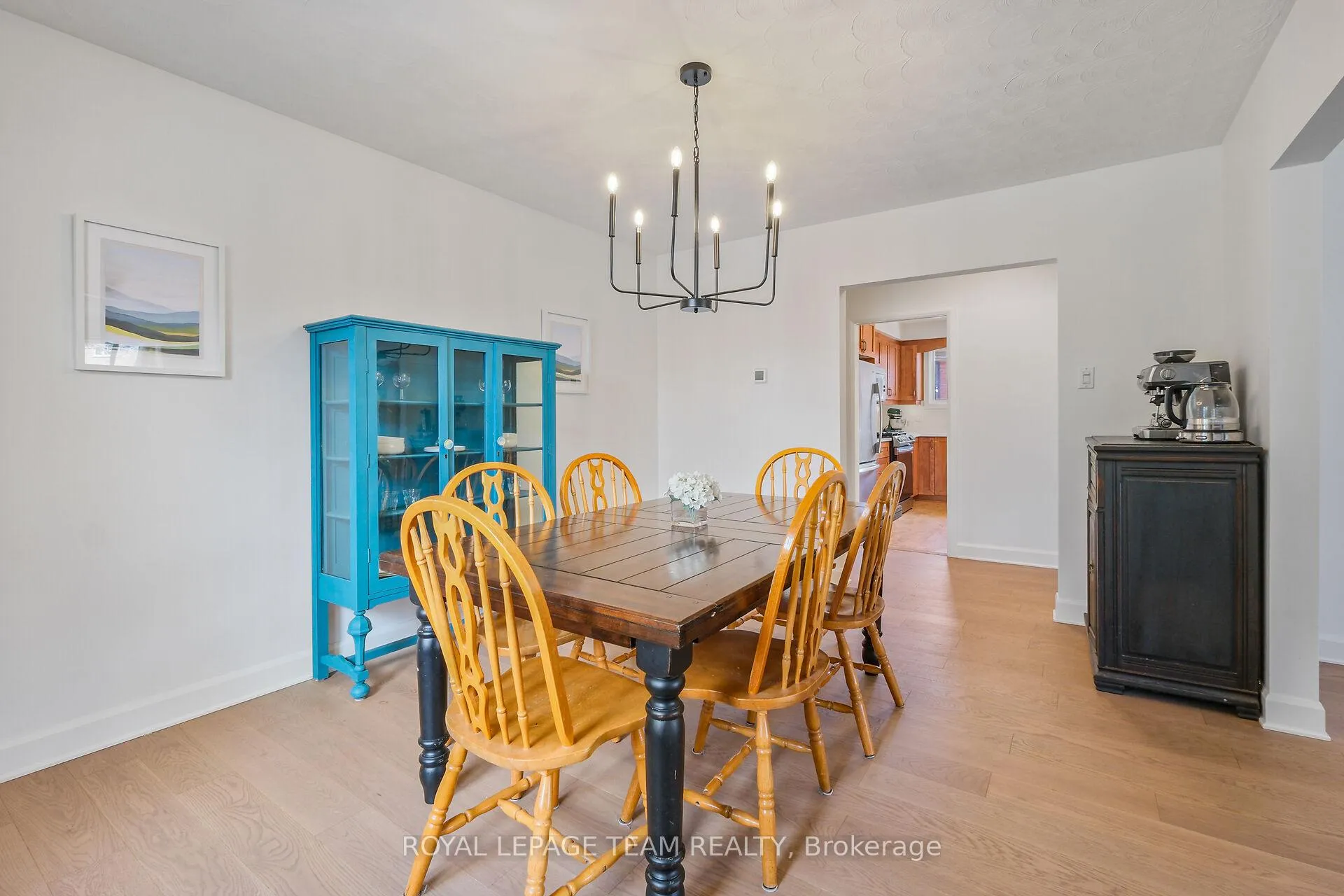 Photo 7 of 665 Golden Avenue, Ottawa, Laurentianview — HOMEH