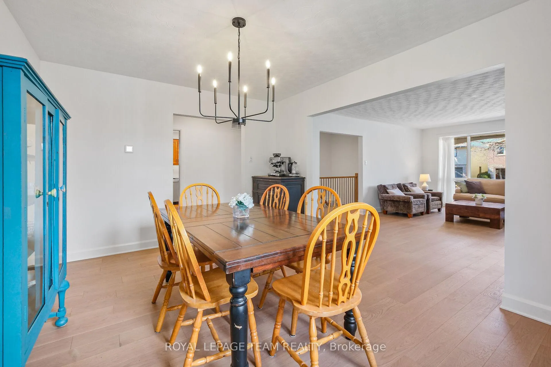 Photo 8 of 665 Golden Avenue, Ottawa, Laurentianview — HOMEH