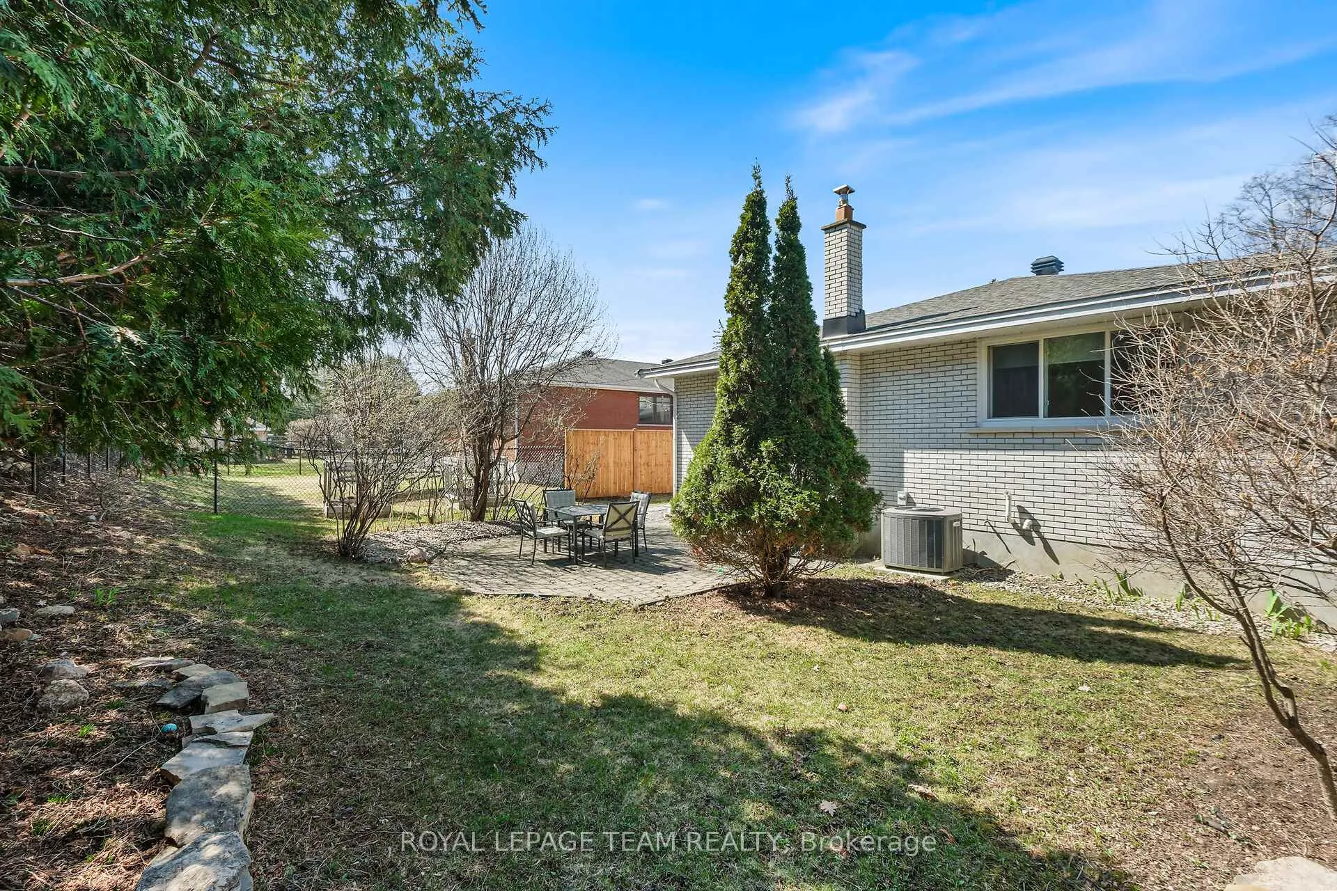 Photo 22 of 665 Golden Avenue, Ottawa, Laurentianview — HOMEH
