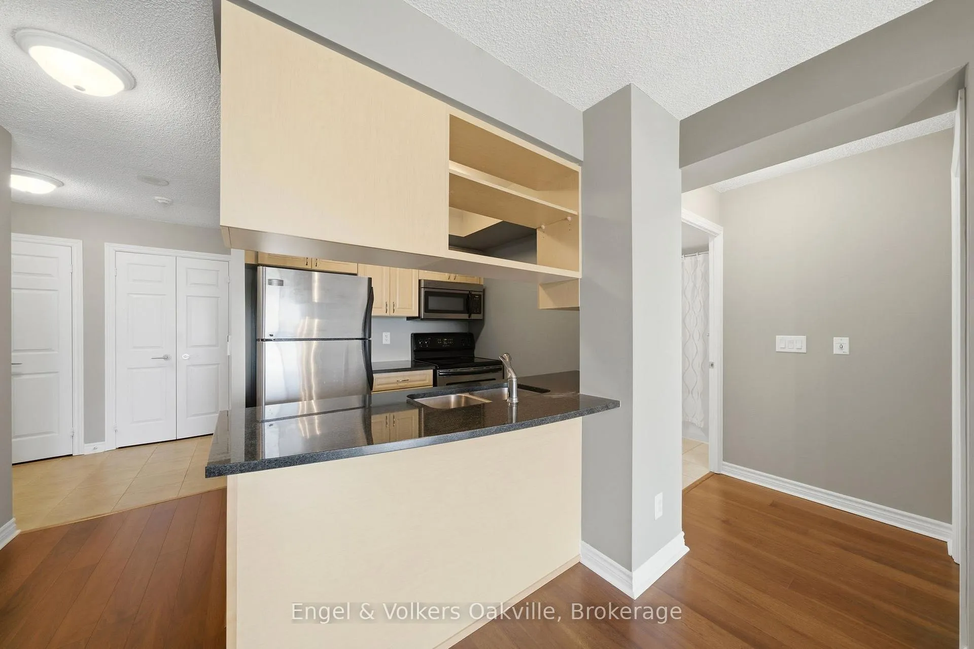 Photo 10 of Unit 601, 2379 Central Park Drive, Oakville, River Oaks — HOMEH