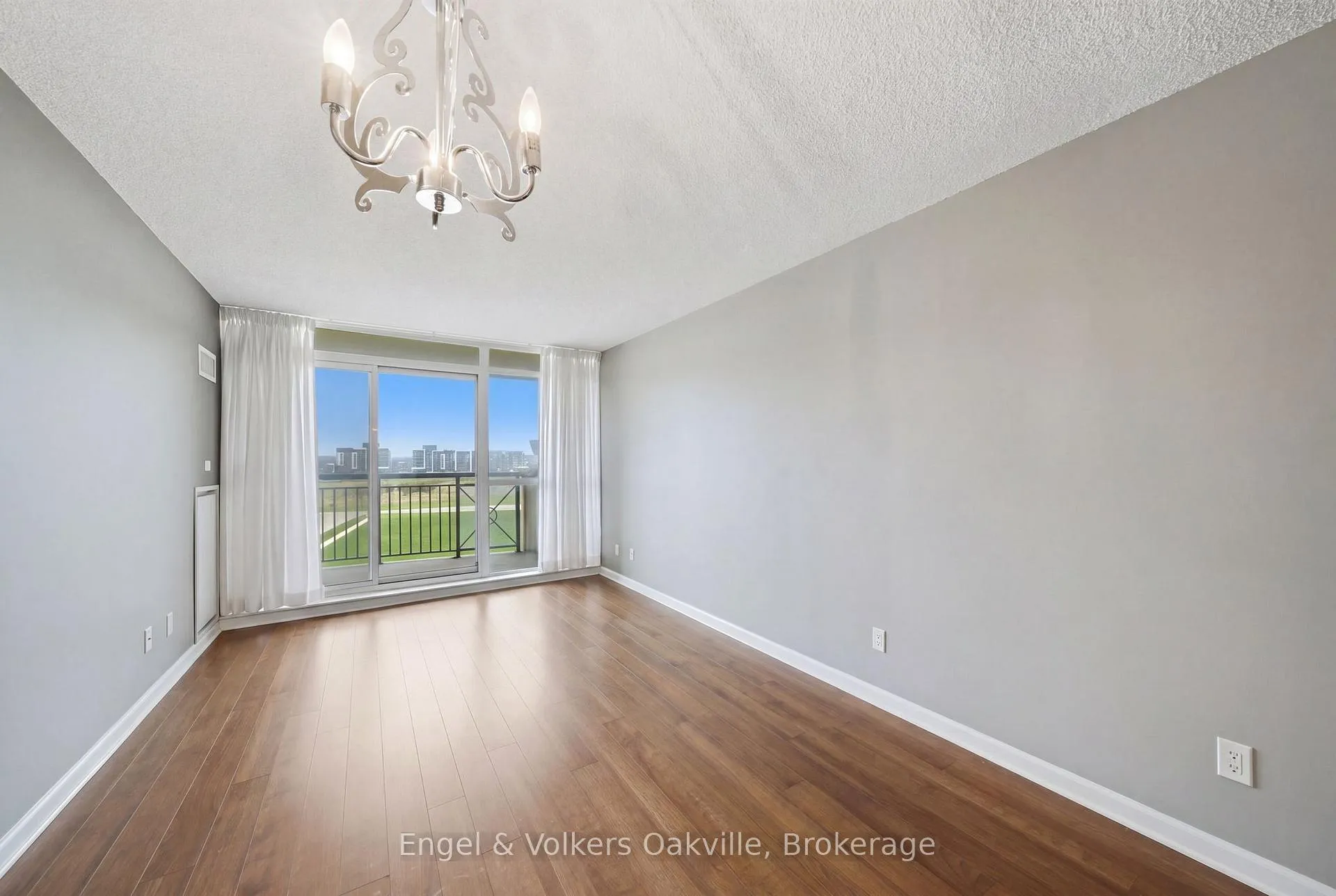 Photo 13 of Unit 601, 2379 Central Park Drive, Oakville, River Oaks — HOMEH