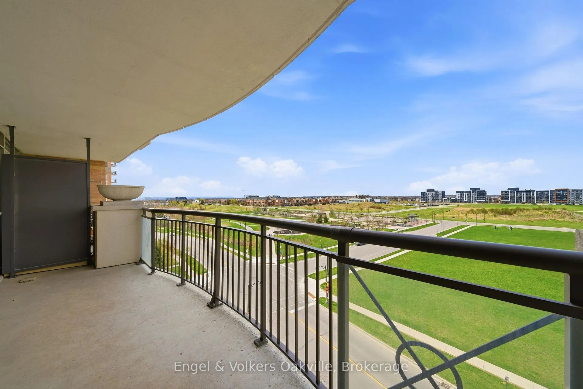 Photo 15 of Unit 601, 2379 Central Park Drive, Oakville, River Oaks — HOMEH