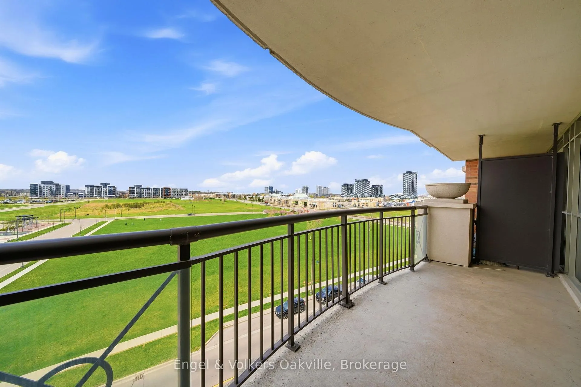 Photo 16 of Unit 601, 2379 Central Park Drive, Oakville, River Oaks — HOMEH