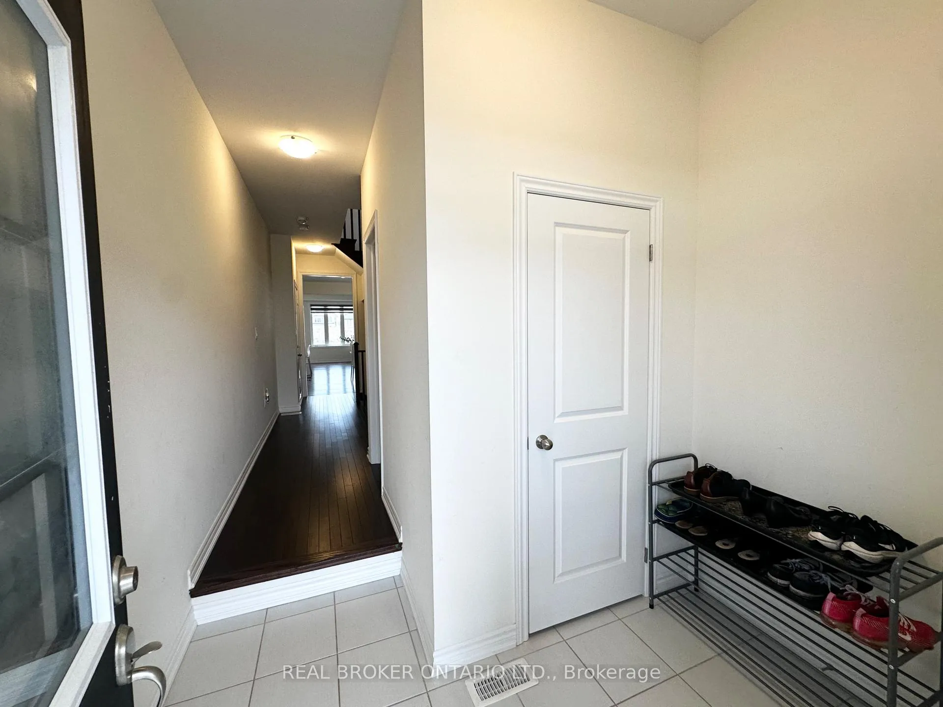 Photo 2 of 185 Hayrake Street, Brampton, Snelgrove — HOMEH