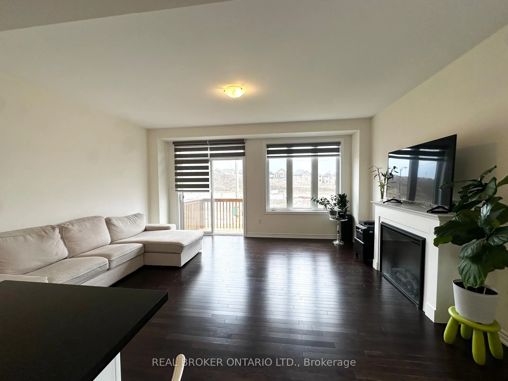Photo 12 of 185 Hayrake Street, Brampton, Snelgrove — HOMEH
