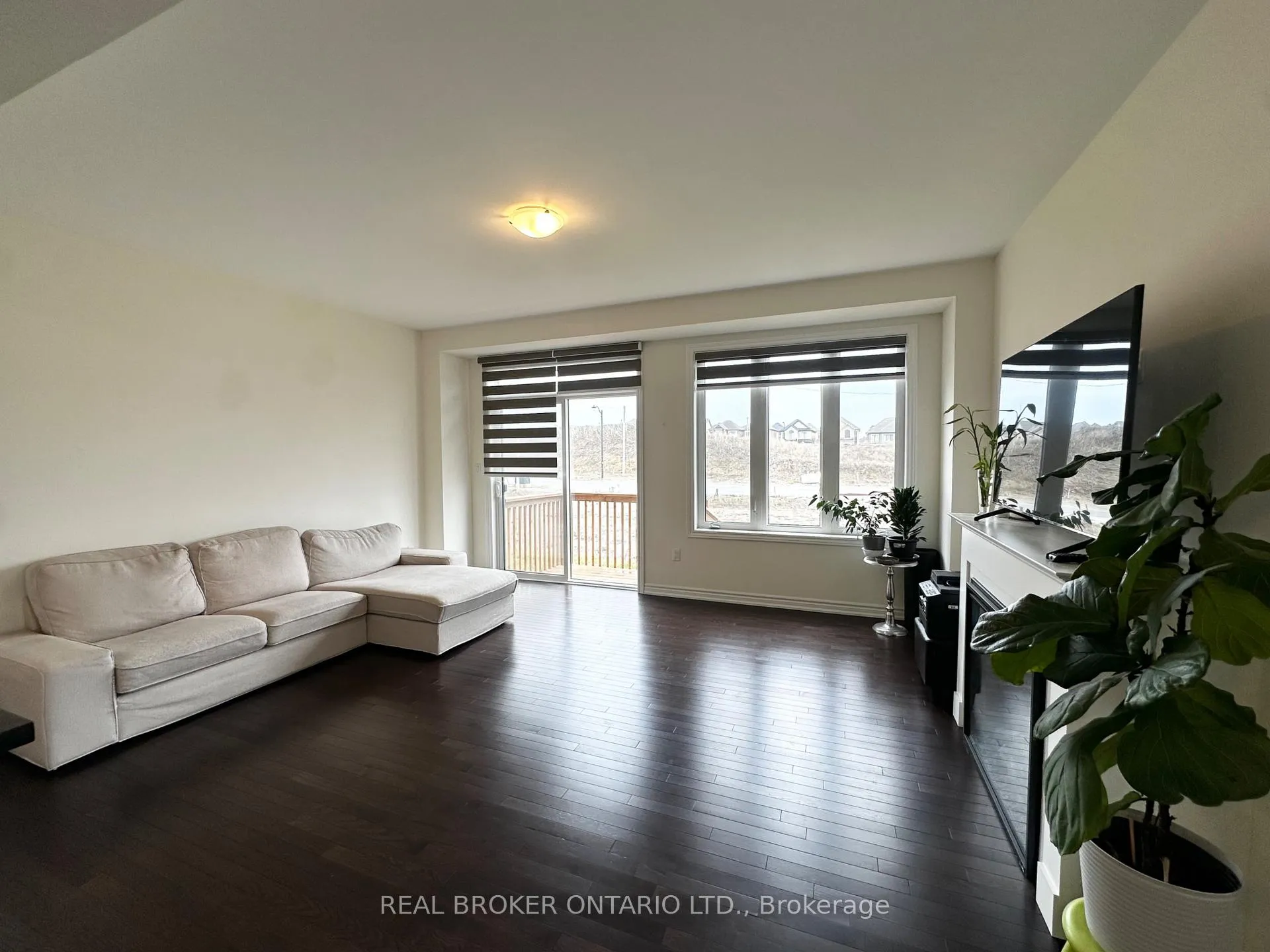 Photo 13 of 185 Hayrake Street, Brampton, Snelgrove — HOMEH