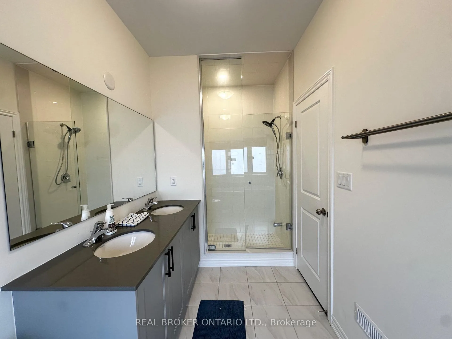 Photo 23 of 185 Hayrake Street, Brampton, Snelgrove — HOMEH
