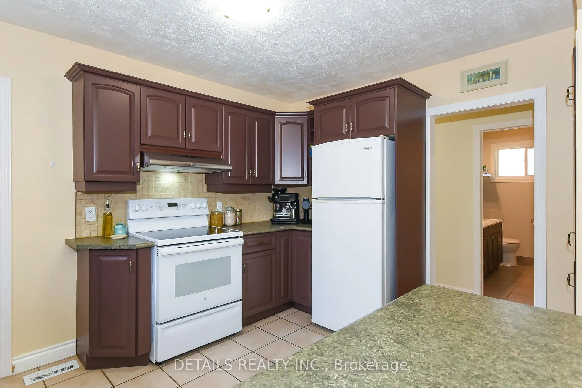Photo 18 of 1222 Field Street, Ottawa, Bel Air Park — HOMEH