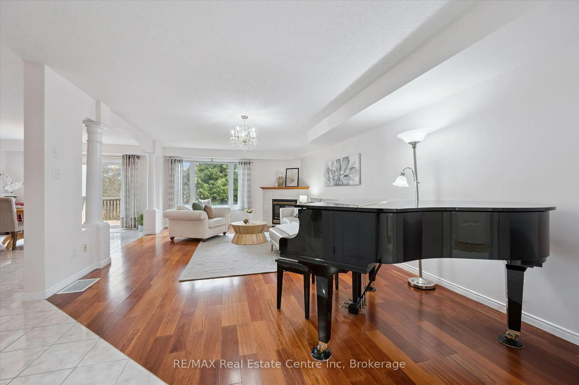 Photo 4 of 90 Marsh Crescent, Guelph, Pineridge/Westminster Woods — HOMEH