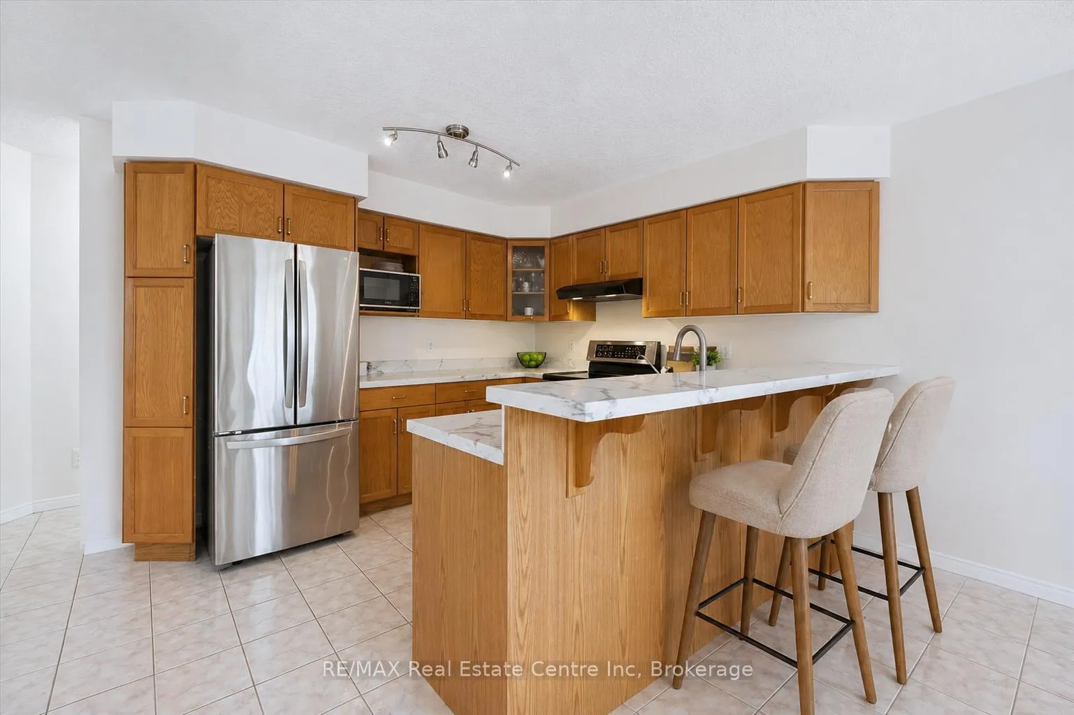 Photo 8 of 90 Marsh Crescent, Guelph, Pineridge/Westminster Woods — HOMEH