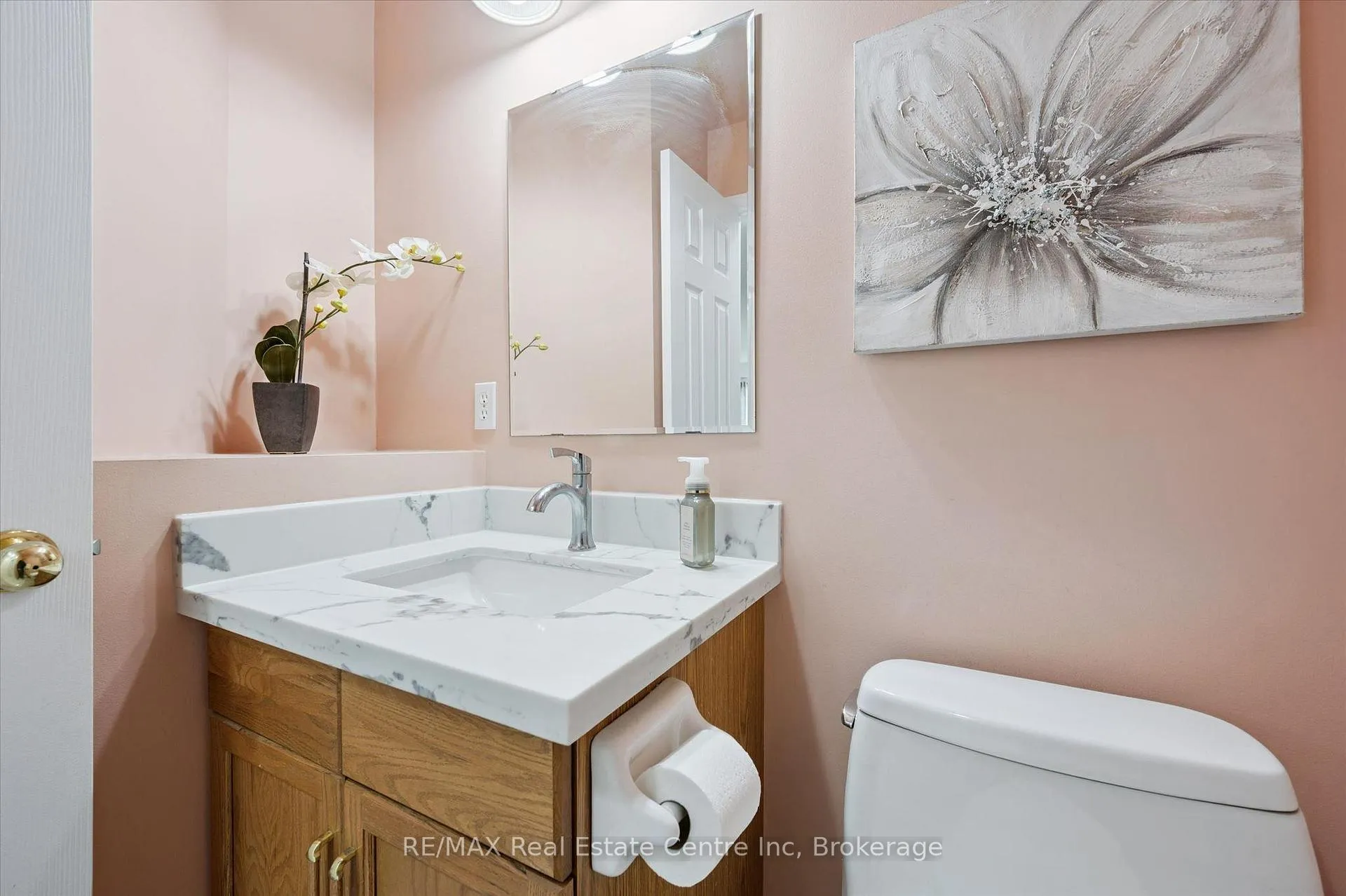 Photo 11 of 90 Marsh Crescent, Guelph, Pineridge/Westminster Woods — HOMEH